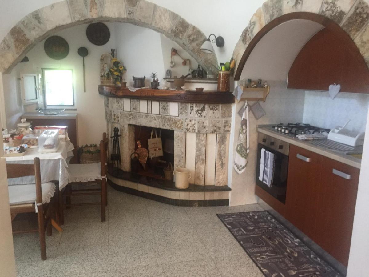 מלון לוקורוטונדו Il Trullo Di Nonno Angelo San Marco מראה חיצוני תמונה